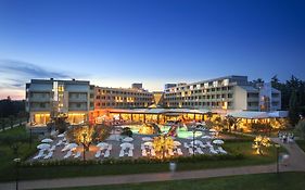 Aminess Vival Maestral Hotel